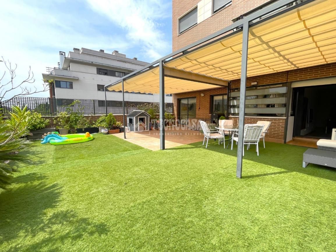 Terrassa de Pis en venda en  Madrid Capital amb Aire condicionat, Calefacció i Jardí privat