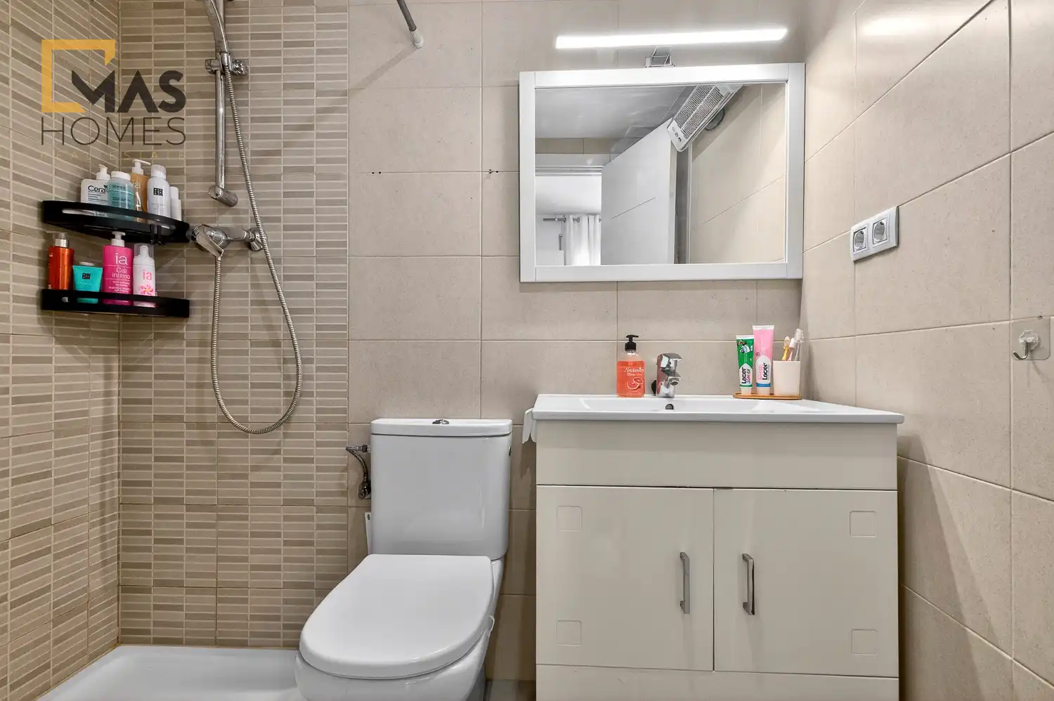 Baño de Piso en venta en Martorell con Terraza