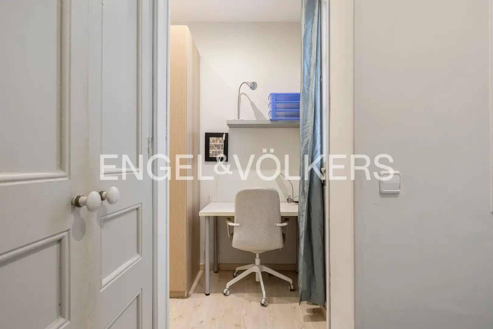 Bedroom of Flat for rent in Barcelona  with Air Conditioner, Heating and Parquet flooring