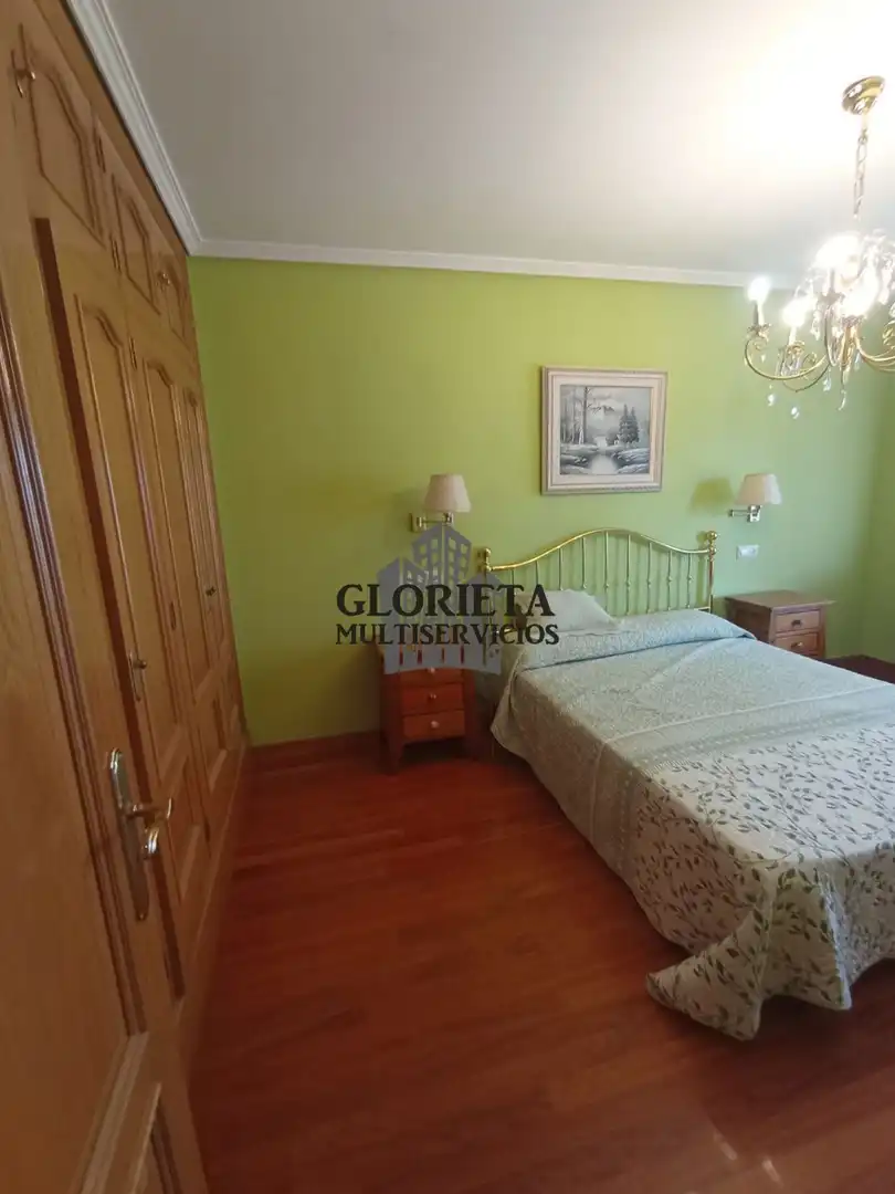 Habitación de Casa adosada en venta en Baiona con Calefacción, Parquet y Terraza