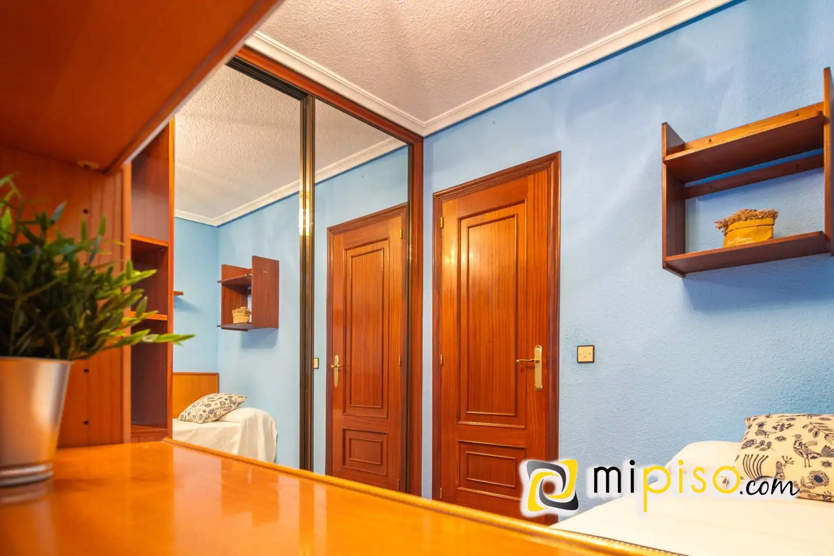 Habitación de Piso en venta en Santoña con Calefacción, Trastero y Amueblado