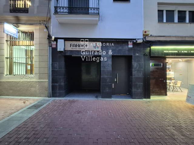Local comercial en Alquiler en Calle del Camí Fondo en Barri del Centre
