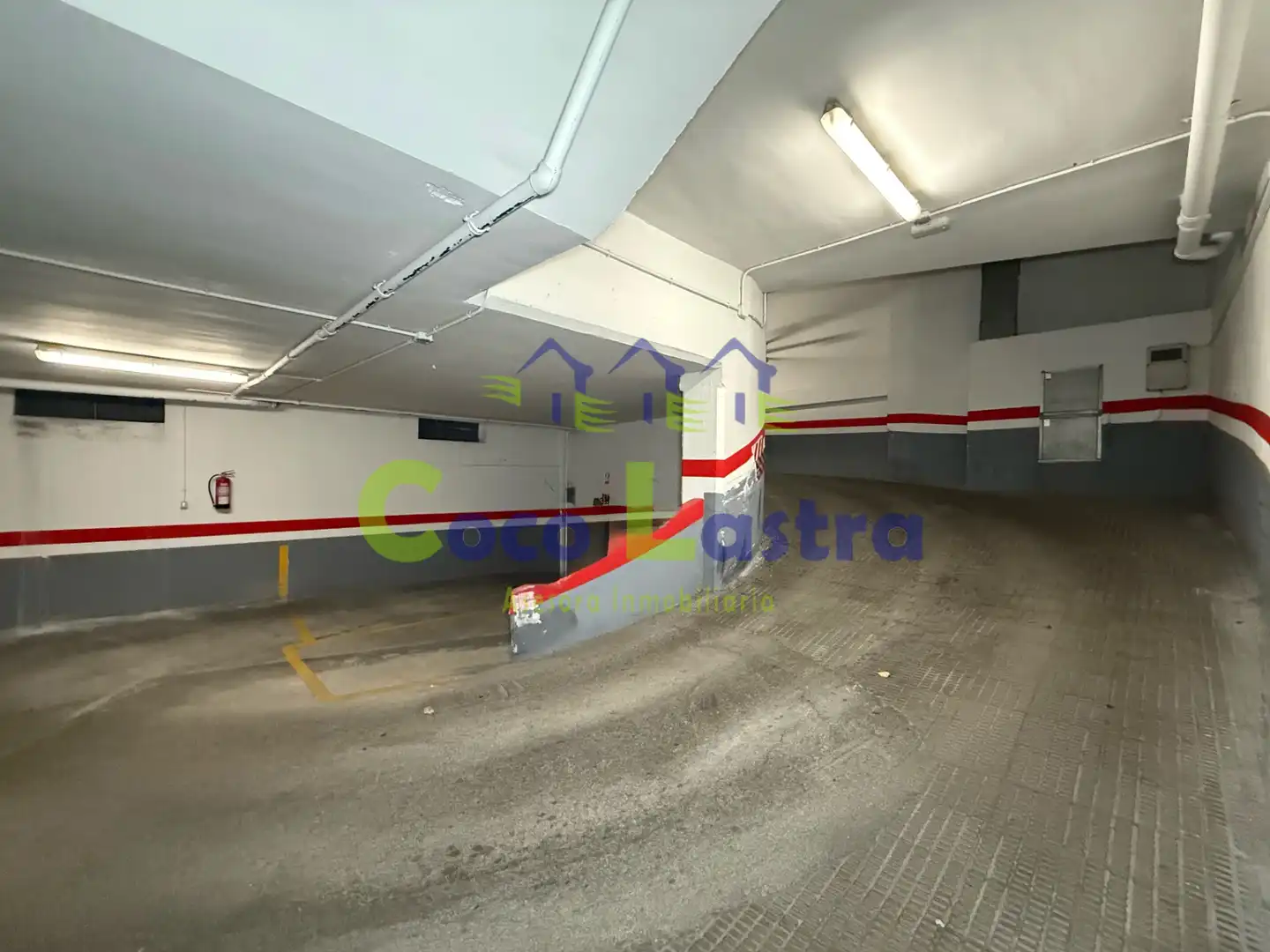 Einzelparkplatz mit Aufzug zum Verkauf in Calle Reina, imagen 7
