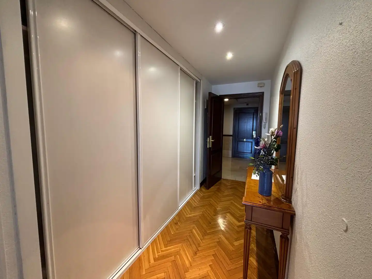 Piso de alquiler en  Pamplona / Iruña con Calefacción, Parquet y Terraza