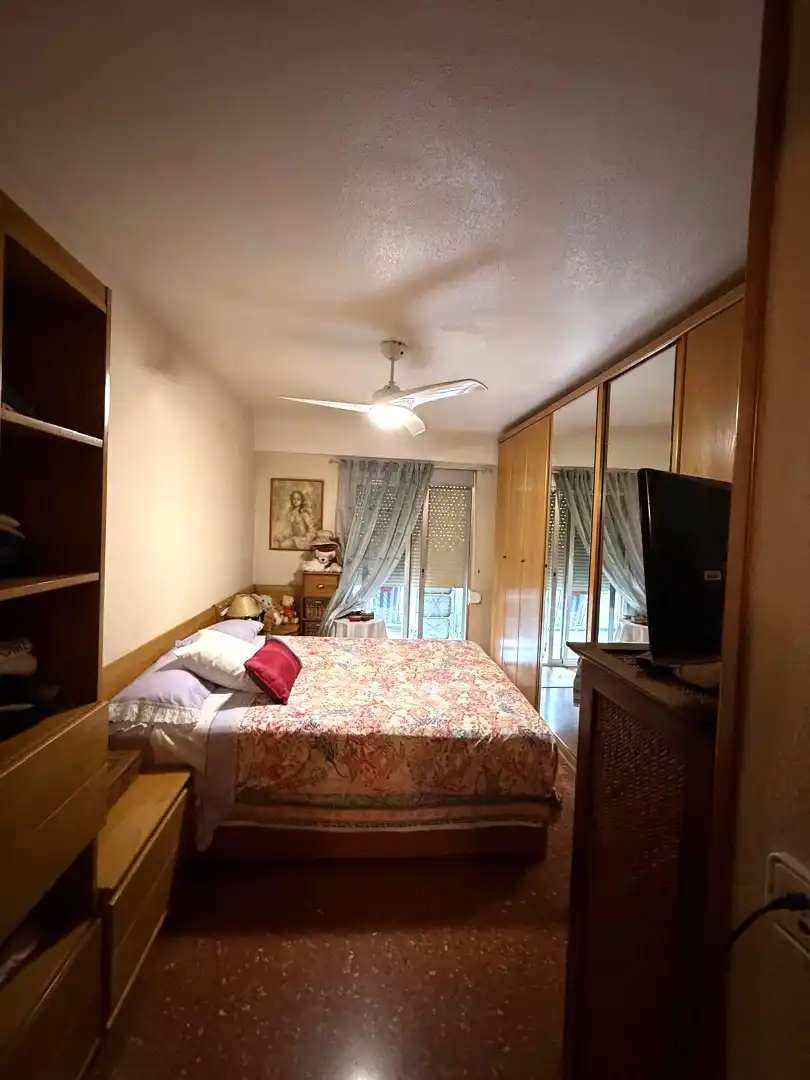 Bedroom of Flat for sale in Valencia  with Air Conditioner and Balcony