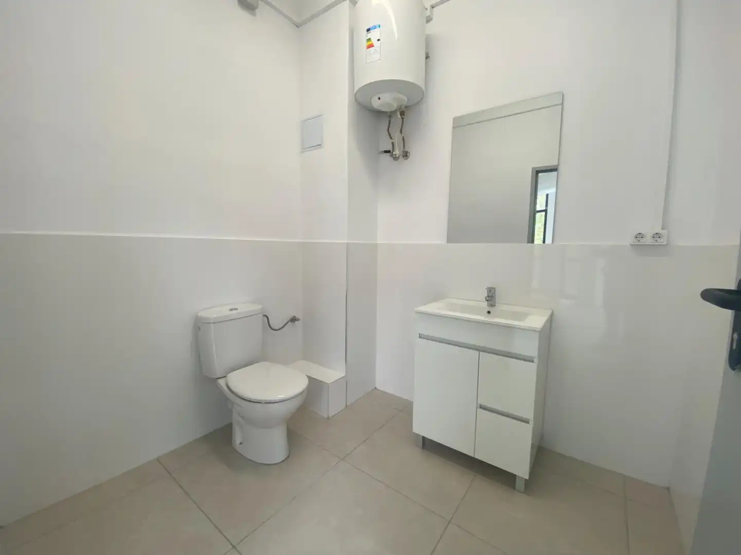 Baño de Local de alquiler en Barcelona