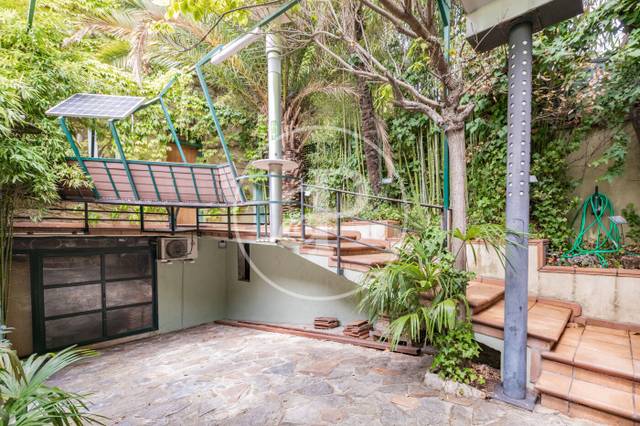 Casa adosada en Venta en Av. del Levante en Hispanoamérica - Bernabéu