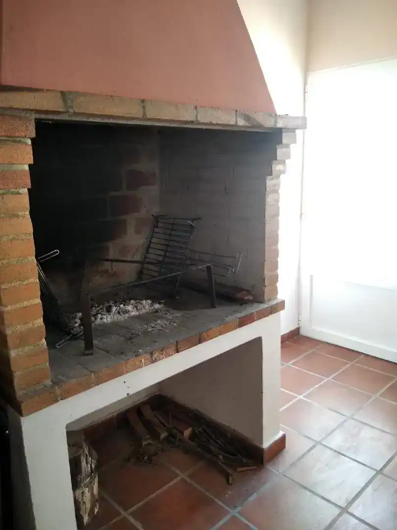 Casa adosada en venda en Talayuelas amb Aire condicionat