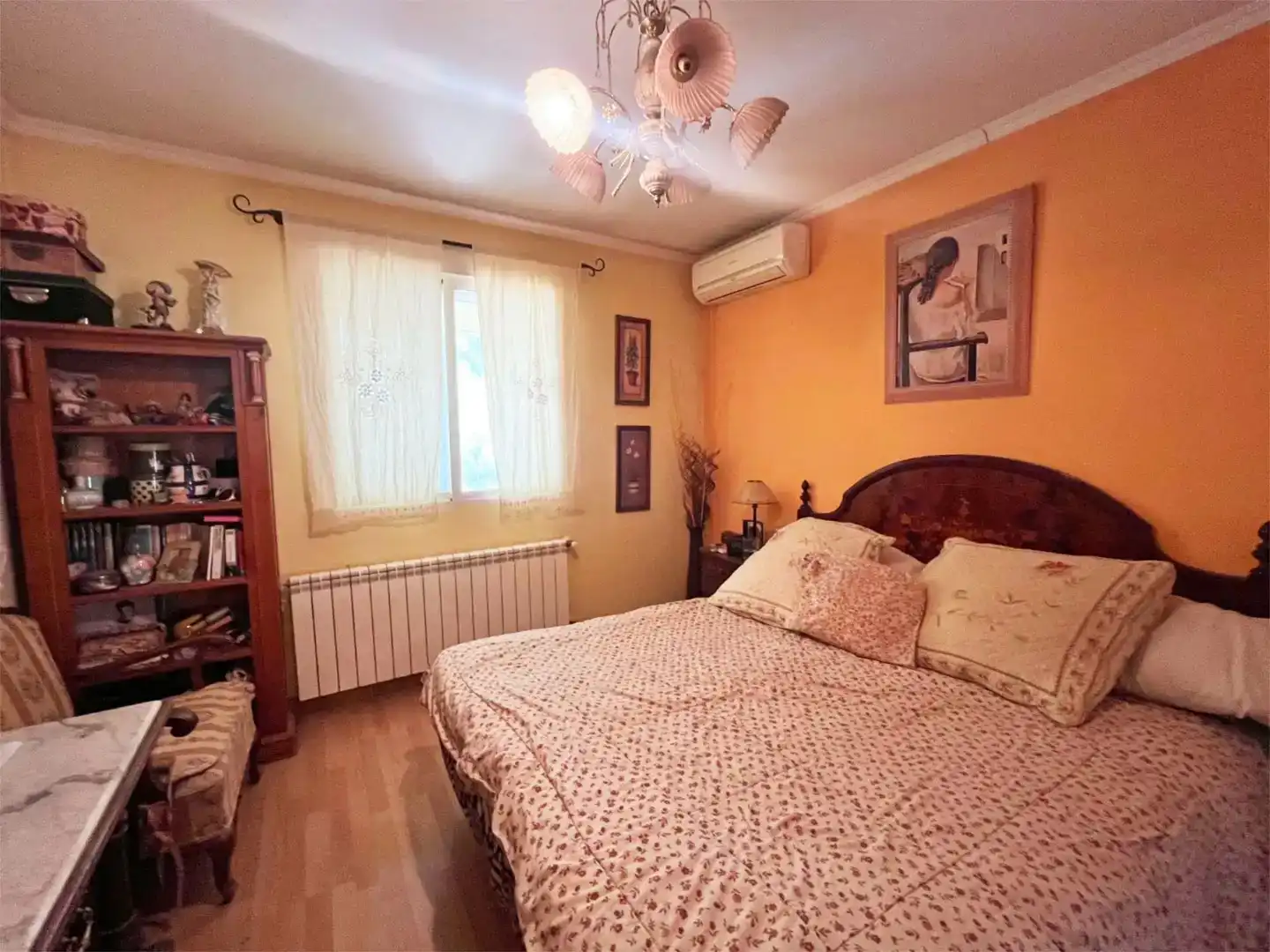 Dormitori de Casa o xalet en venda en Villanueva del Pardillo amb Aire condicionat, Jardí privat i Parquet