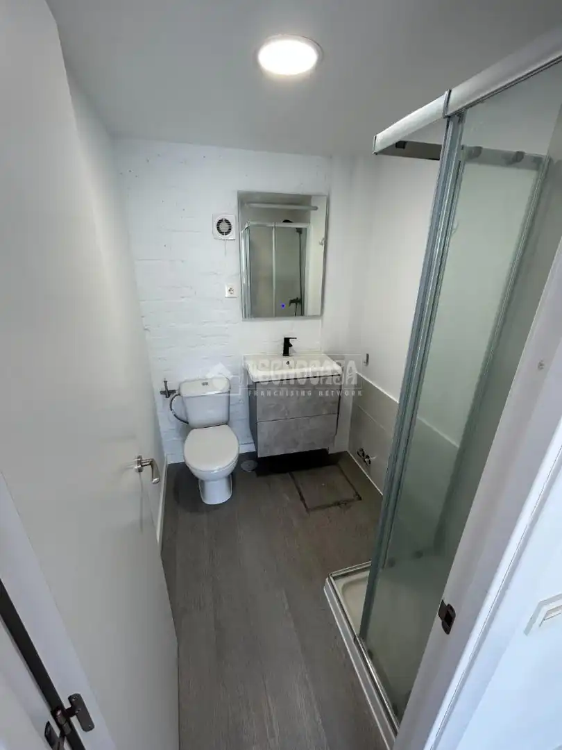 Bathroom of Flat for sale in Alcobendas  with Air Conditioner and Heating