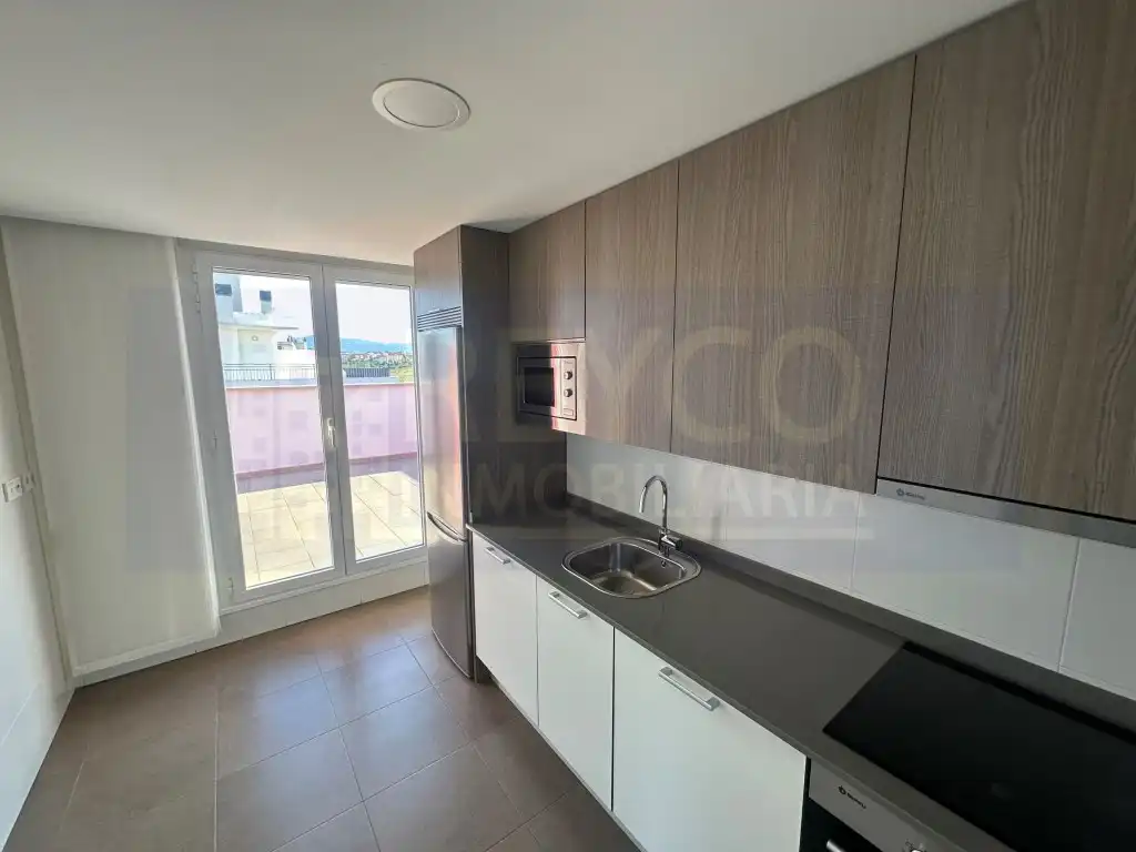 Apartamento en venta en Lardero, imagen 2