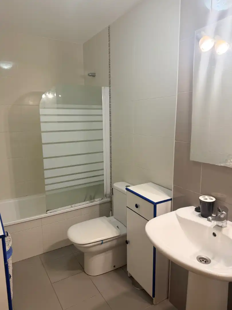 Piso con balcón en venta en Calle de Emilio de Mier 1, imagen 31
