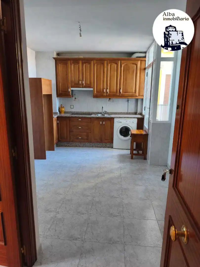 Cuina de Pis en venda en Alba de Tormes amb Balcó