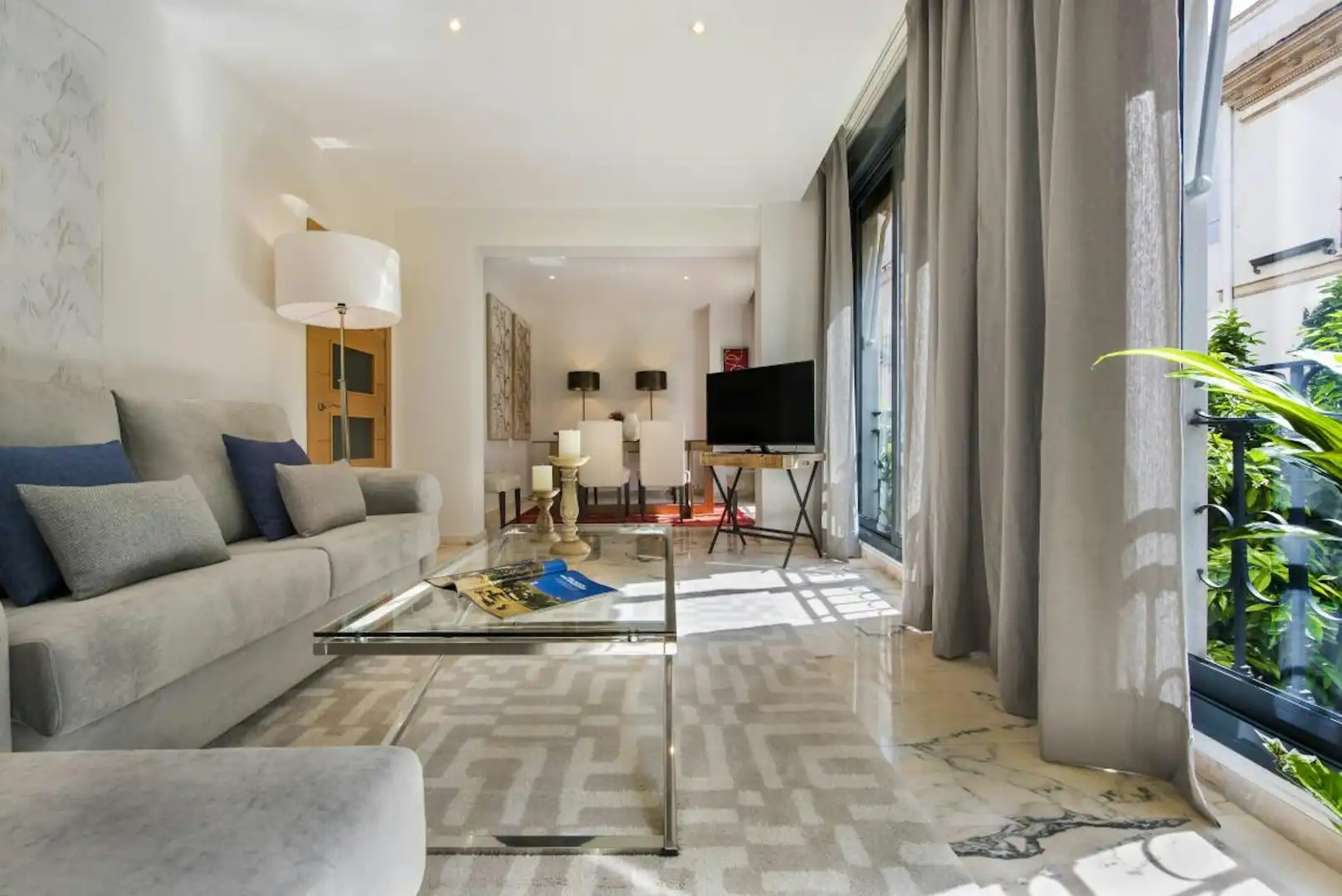 Sala de estar de Piso de alquiler en Sevilla con Aire acondicionado, Calefacción y Lavadora
