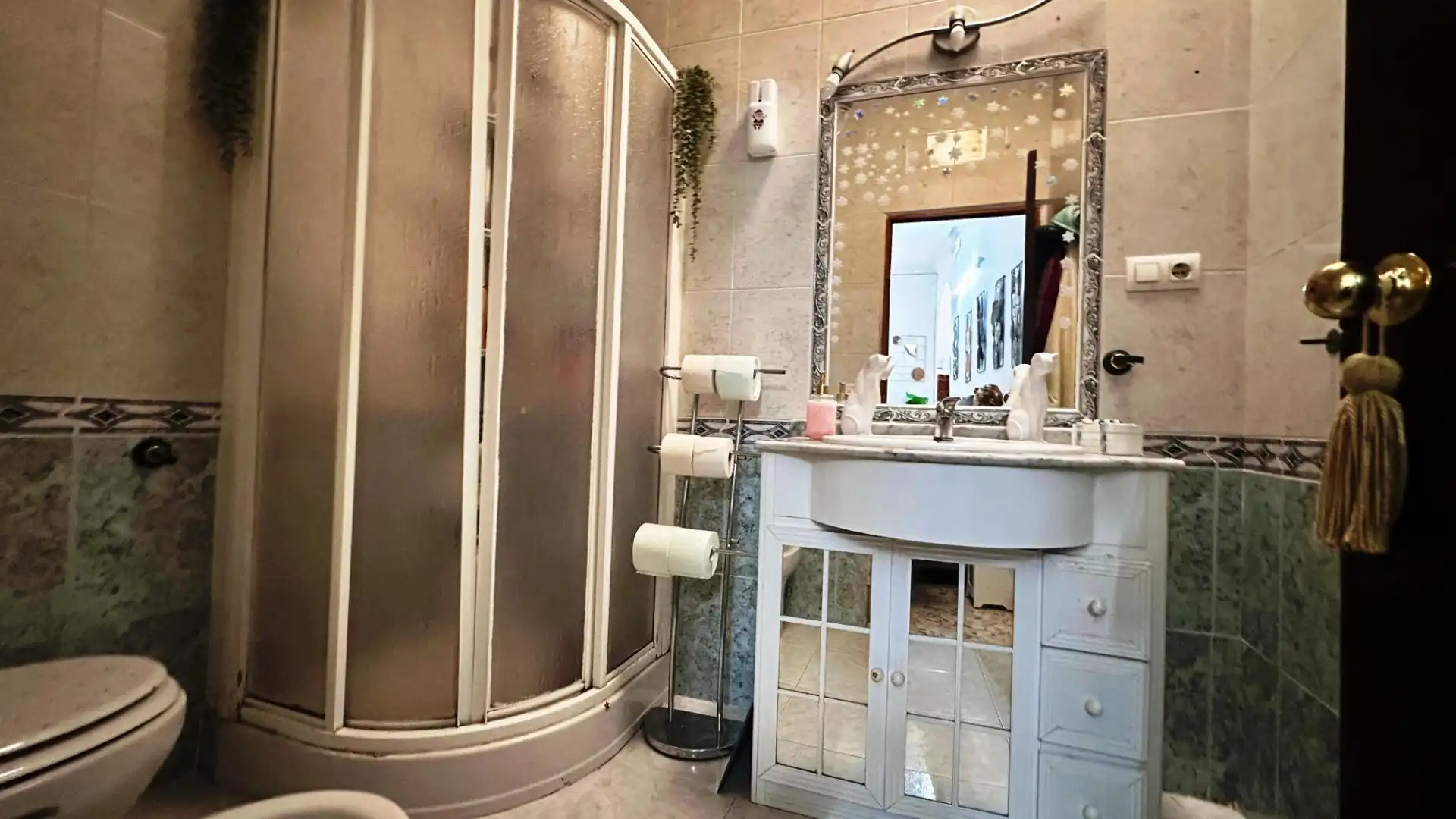Bathroom of Houses for sale in Bormujos  with Air Conditioner, Terrace and Storage room