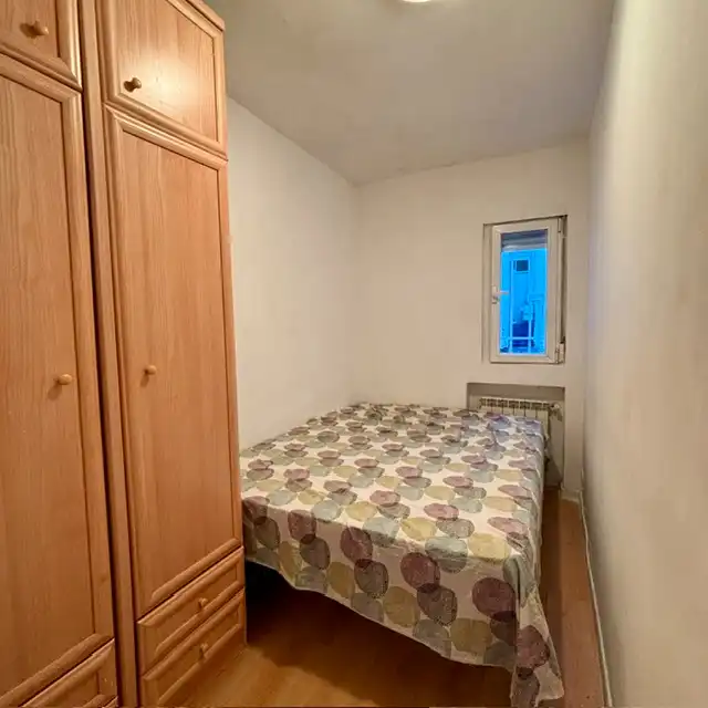 Dormitori de Pis en venda en Madrid amb Calefacció i Moblat