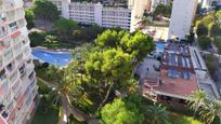 Vista exterior de Estudi en venda en Benidorm amb Aire condicionat