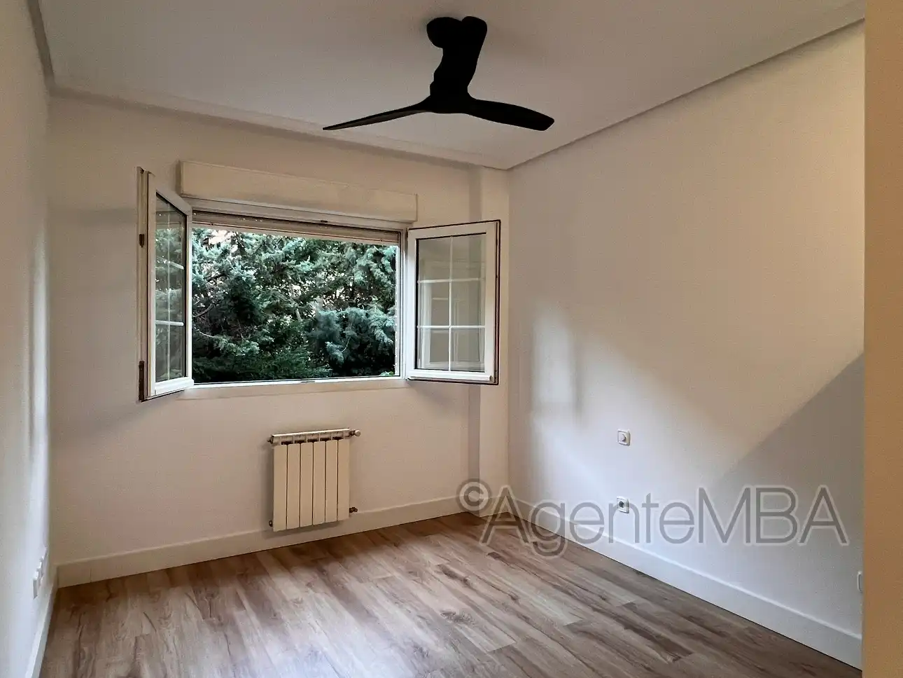 Flat with terrace to rent in Calle Isaac Albéniz 18, imagen 23