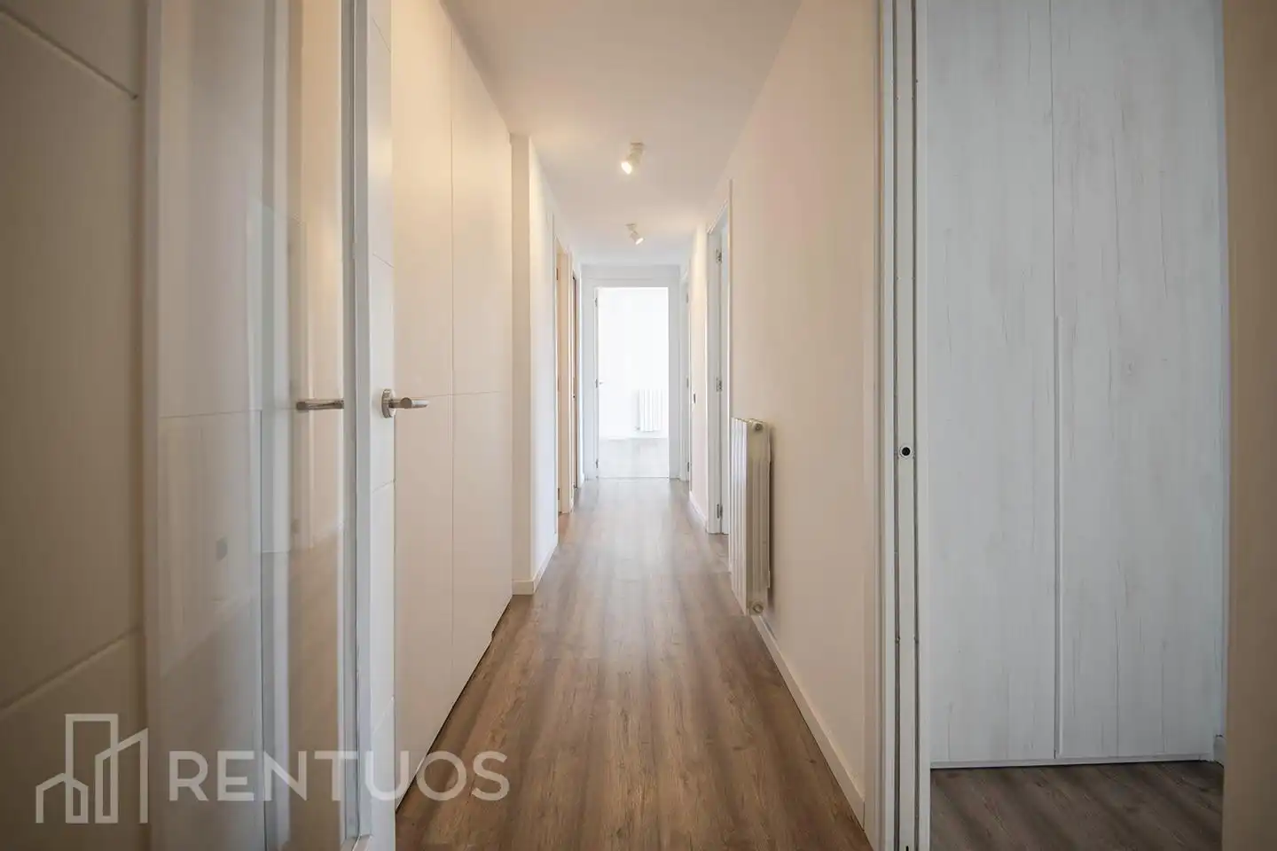 Flat for rent in Badalona  with Air Conditioner, Heating and Parquet flooring