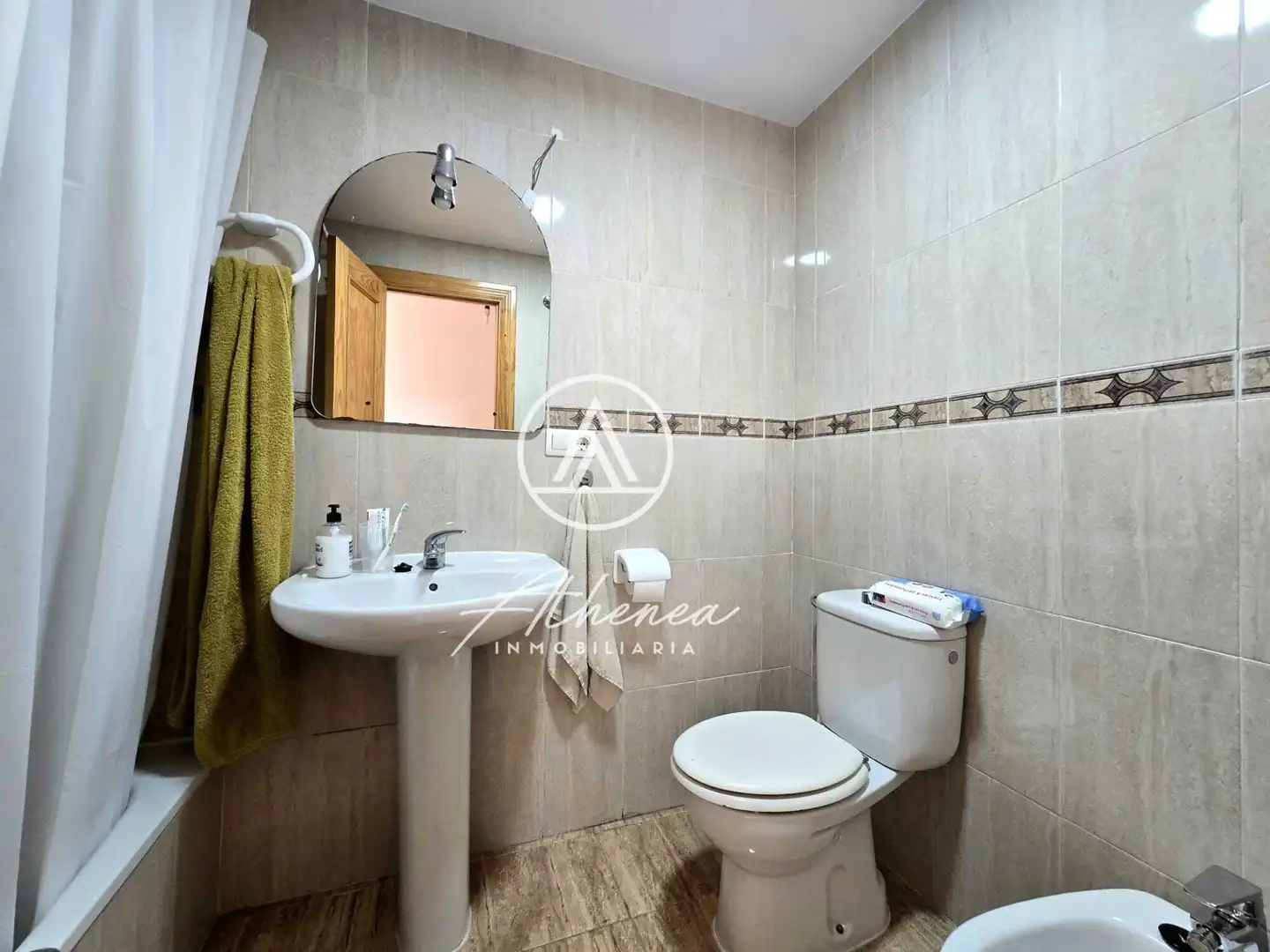 Baño de Piso en venta en Roquetas de Mar con Aire acondicionado, Calefacción y Terraza