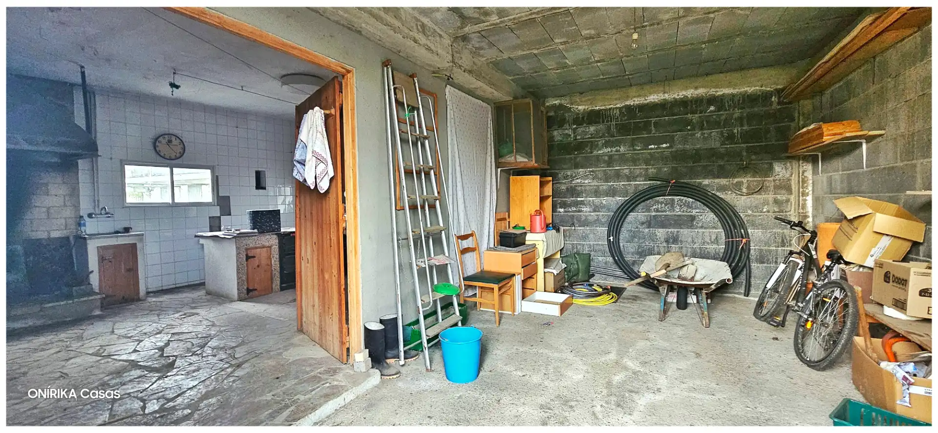 Houses for sale in Sarria  with Heating, Private garden and Parquet flooring