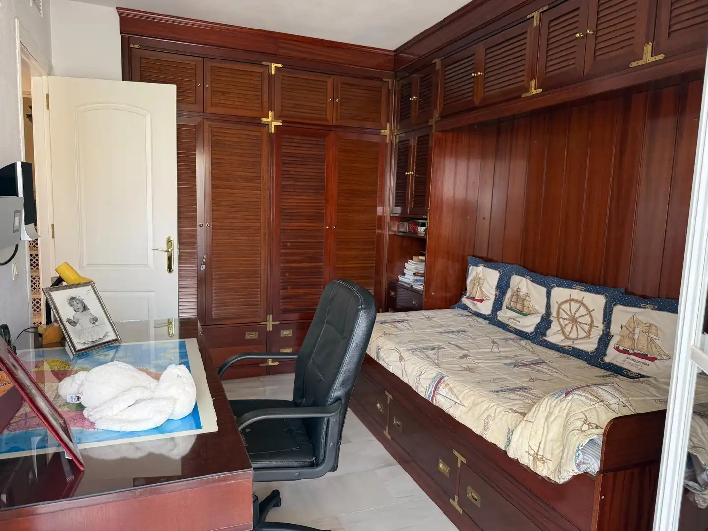 Dormitori de Casa adosada en venda en Málaga amb Aire condicionat, Calefacció i Jardí privat