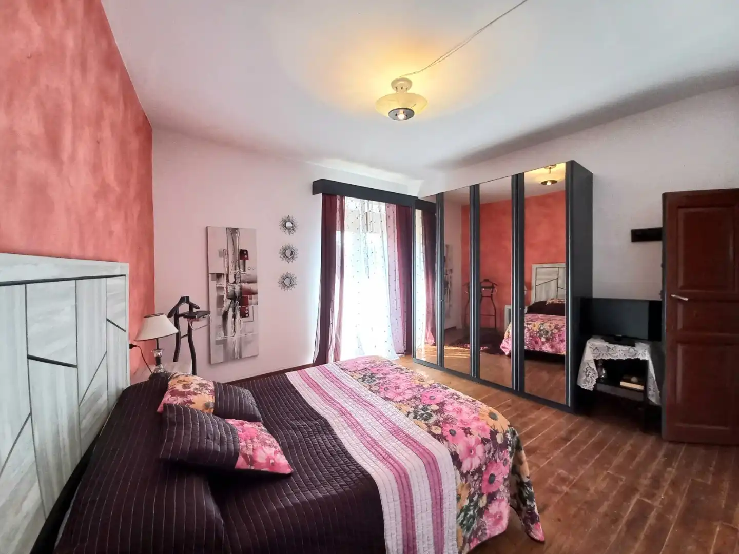 Schlafzimmer von Einfamilien-Reihenhaus zum Verkauf in Presencio mit Privatgarten