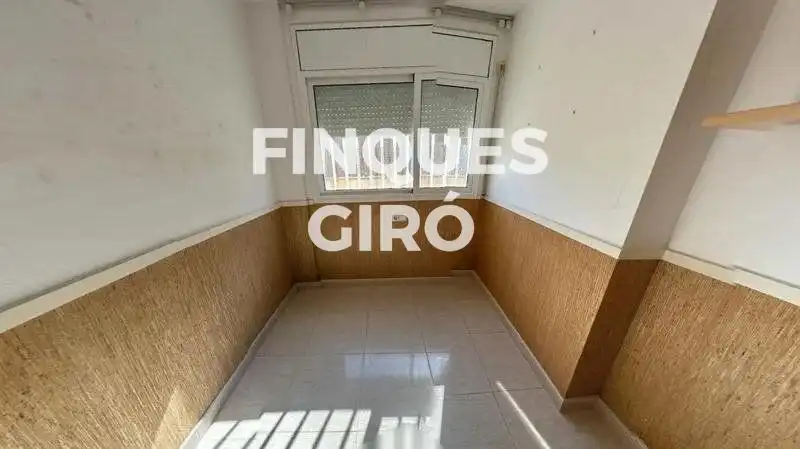 Flat for sale in JOSEP CARNER, L'Estany