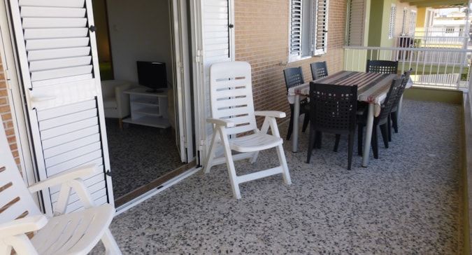 Apartamento de alquiler en Carrer de l'Almirall Roger de Llúria, Oliva Playa