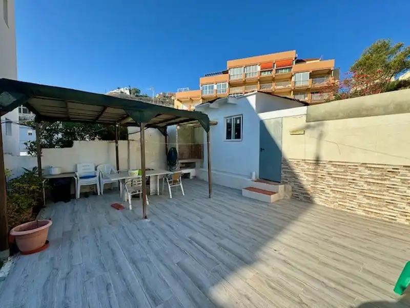 Terrasse von Erdgeschoss zum Verkauf in Cullera mit Klimaanlage, Heizung und Privatgarten