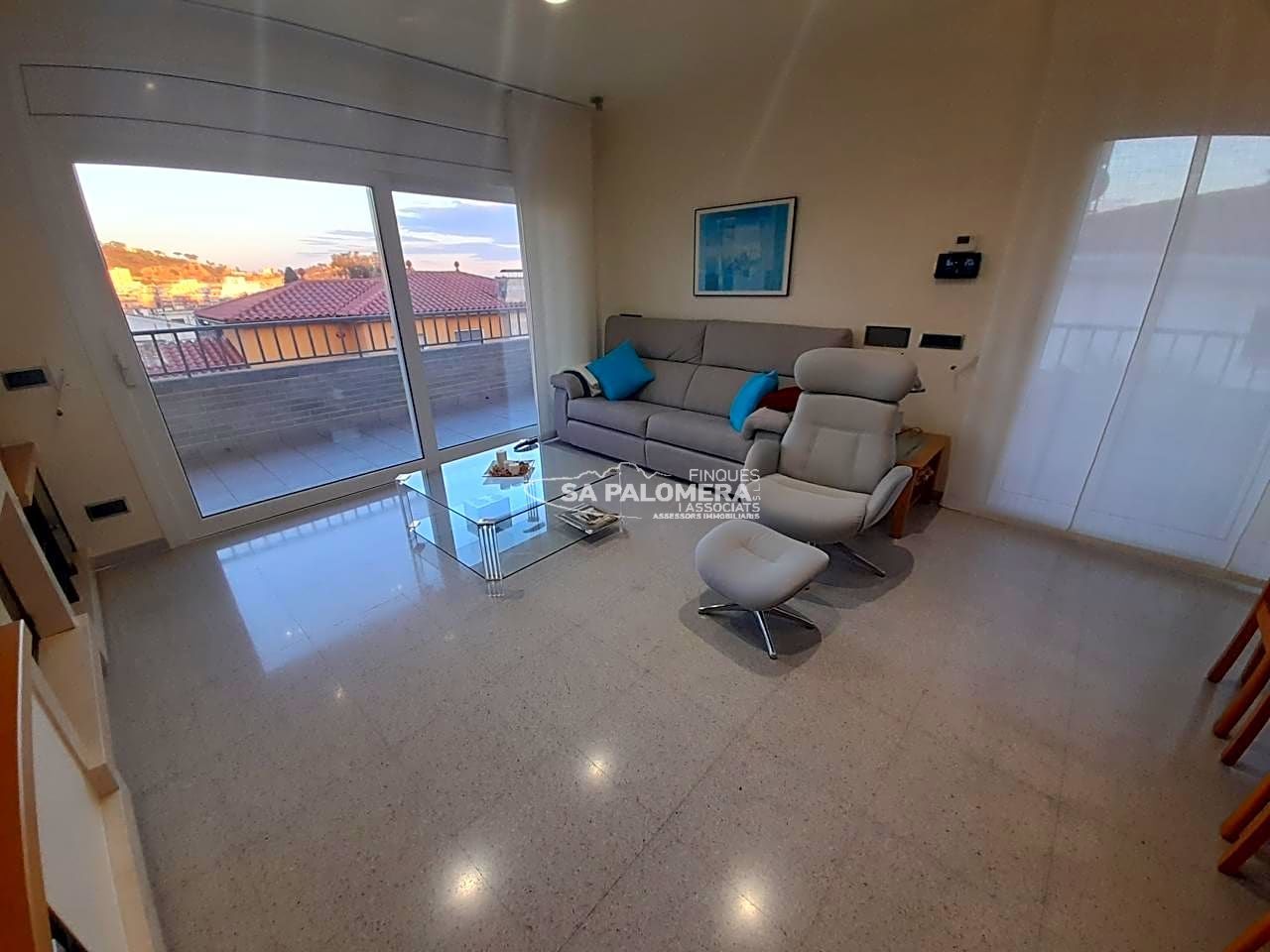 House or chalet for sale in Centre