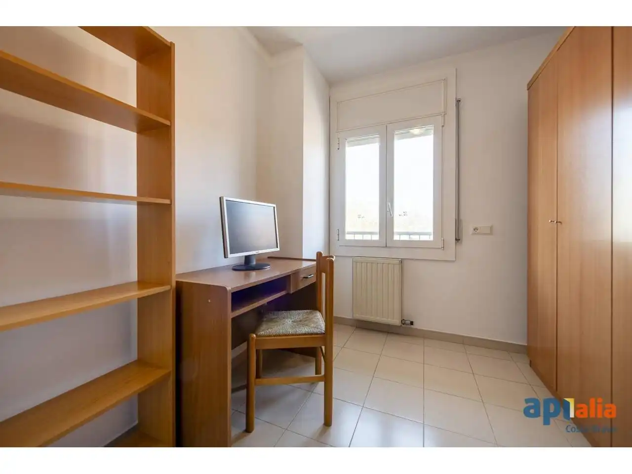 Bedroom of Apartments for sale in Girona  with Air Conditioner, Heating and Terrace