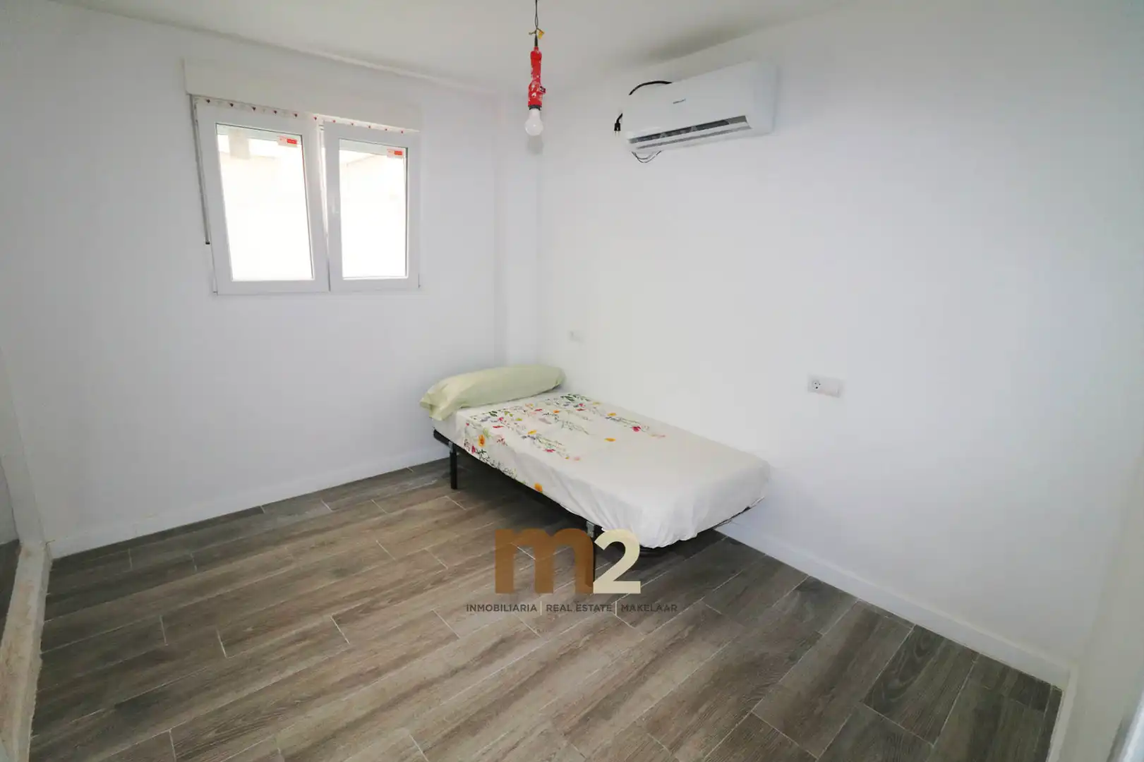 Habitación de Apartamento en venta en Guardamar del Segura con Aire acondicionado, Amueblado y Horno