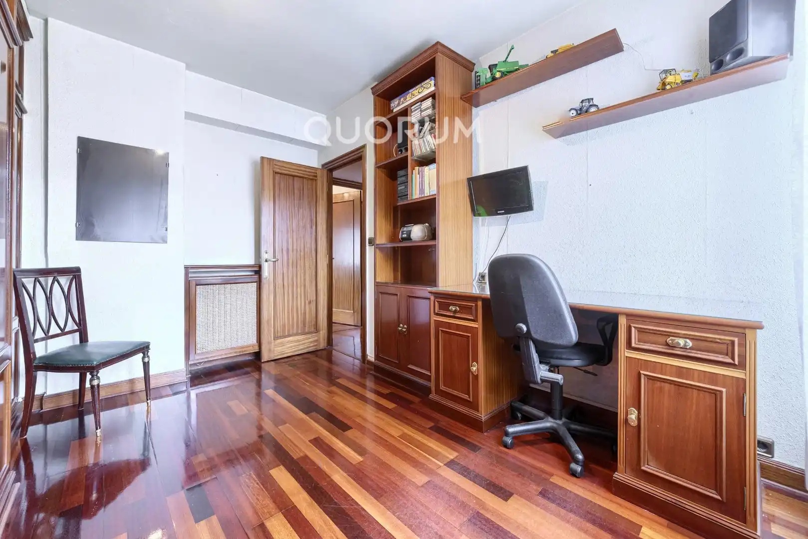 Schlafzimmer von Wohnung zum Verkauf in Basauri  mit Heizung, Möbliert und Balkon
