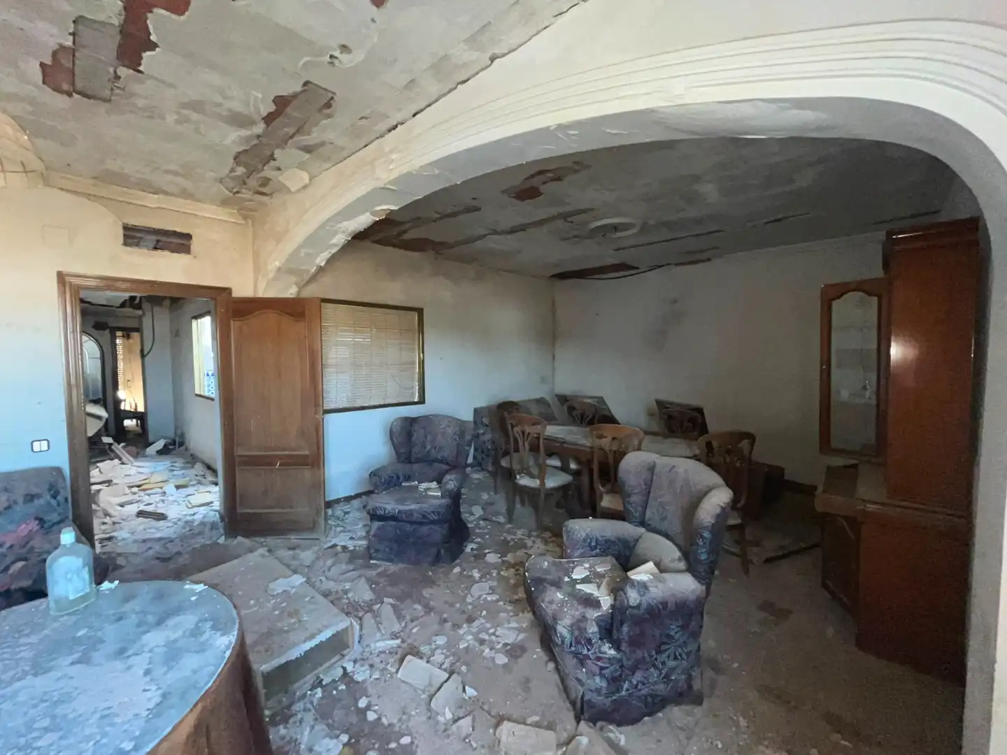 Sala d'estar de Casa o xalet en venda en Linares amb Terrassa