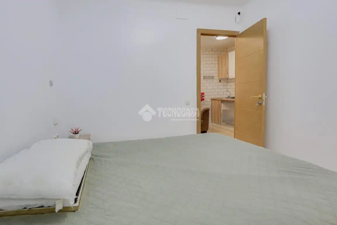 Dormitori de Pis en venda en Badalona amb Terrassa