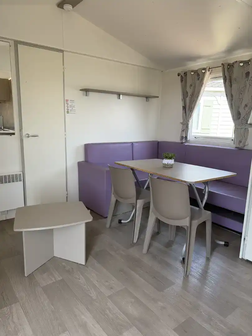 Menjador de Estudi en venda en Alcañiz amb Parquet i Moblat