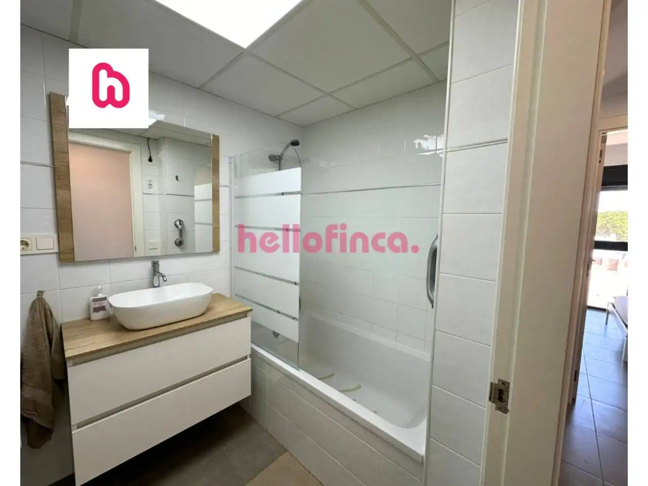 Baño de Piso en venta en L'Ametlla de Mar  con Aire acondicionado, Amueblado y Balcón