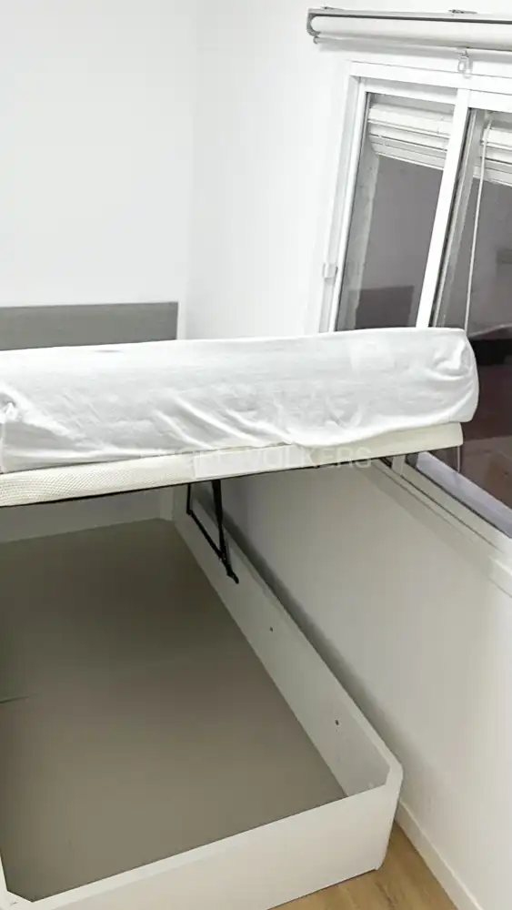 Habitación de Apartamento de alquiler en Madrid con Calefacción, Amueblado y Se aceptan mascotas