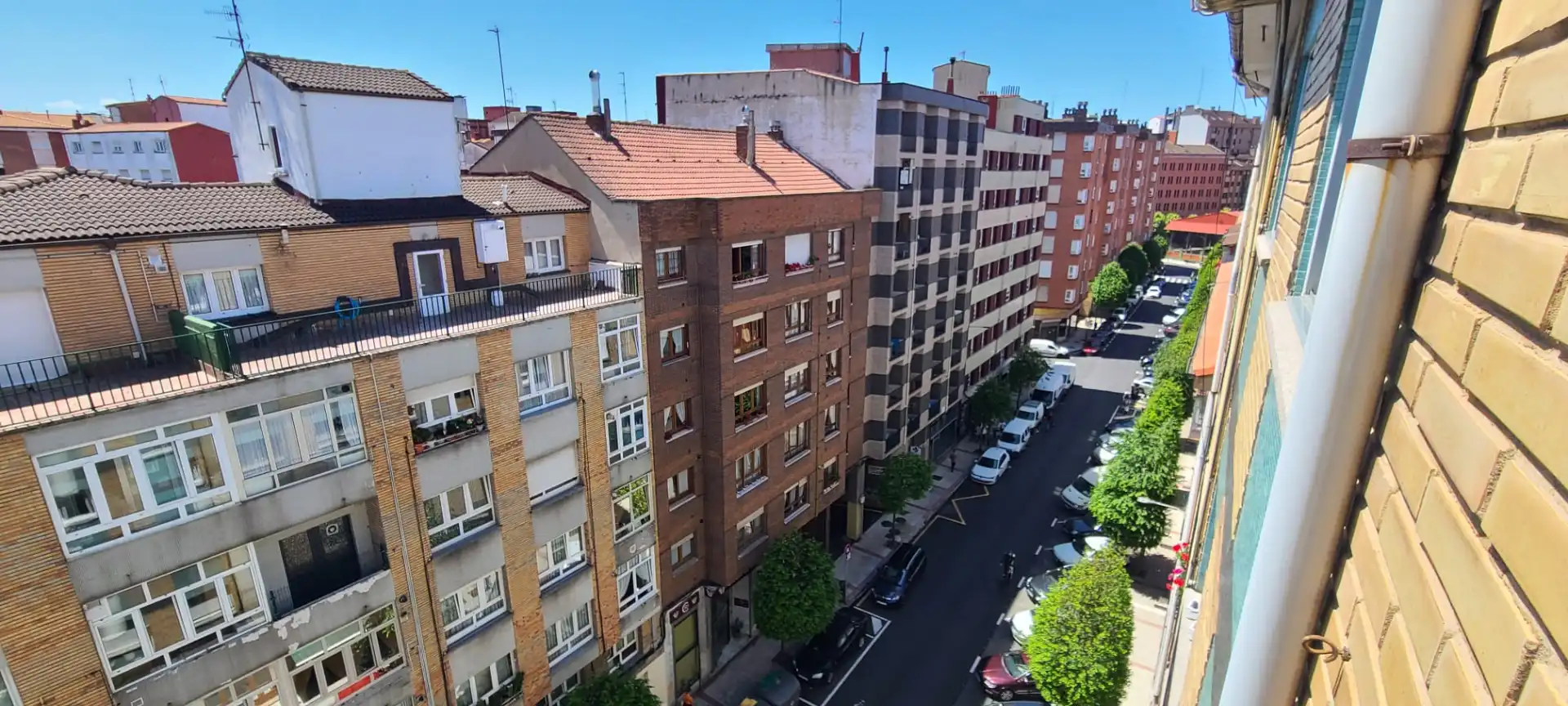 Exterior view of Flat for sale in Gijón   with Parquet flooring, Furnished and Oven