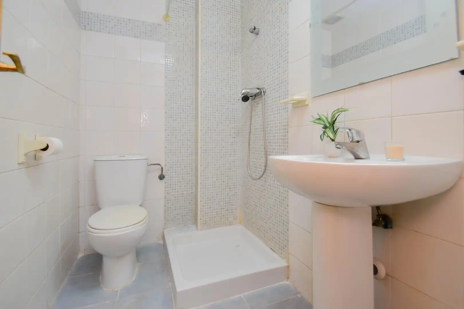 Baño de Piso en venta en Atarfe con Aire acondicionado, Calefacción y Trastero