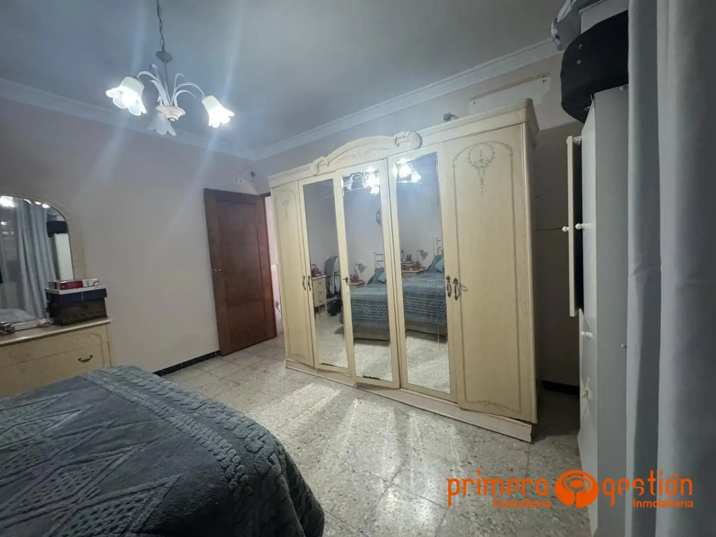Habitación de Casa o chalet en venta en Carmona