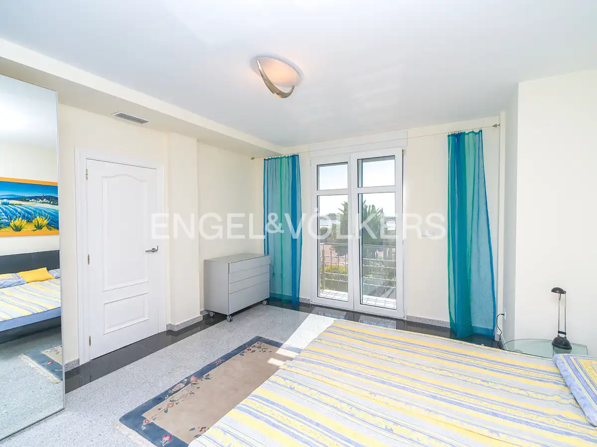 Bedroom of Houses for sale in Elche / Elx  with Air Conditioner, Heating and Private garden