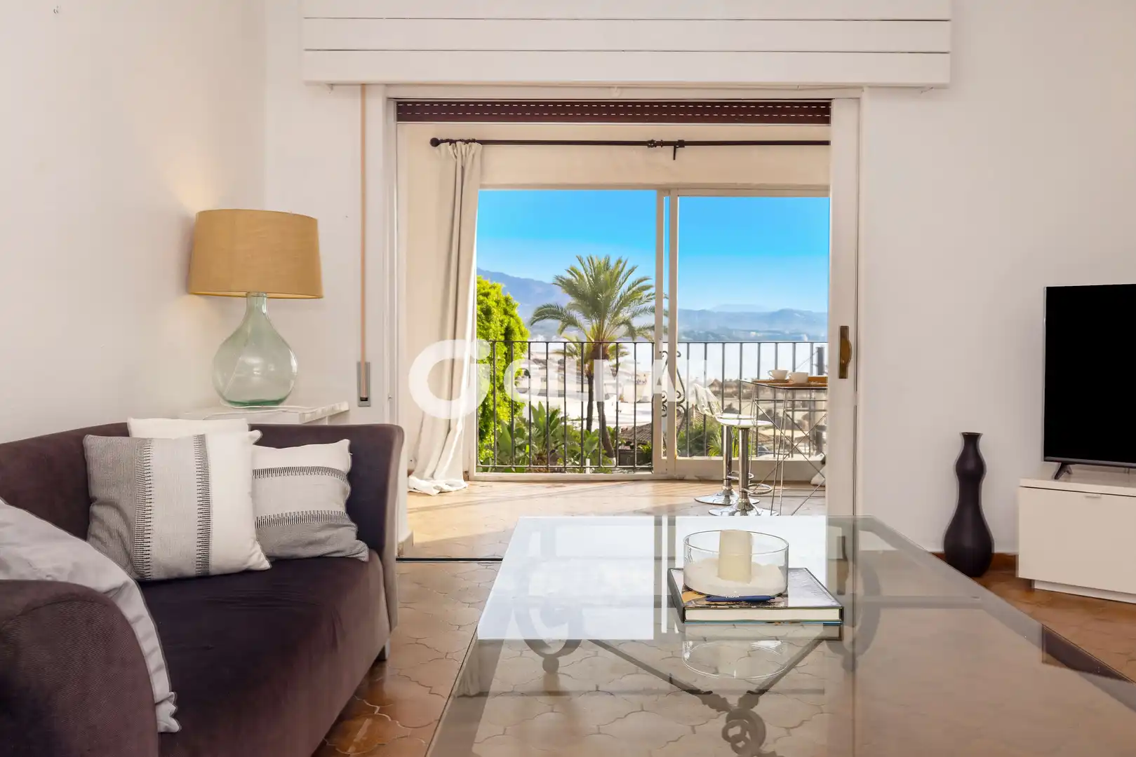 Flat with terrace for sale in Nueva Andalucía, imagen 7