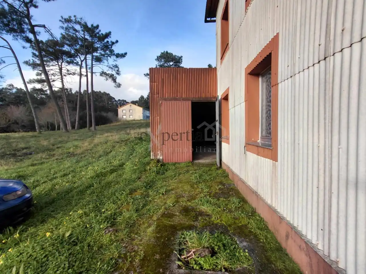 Vista exterior de Casa o xalet en venda en Rianxo amb Calefacció, Jardí privat i Traster