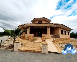 Vista exterior de Casa o xalet en venda en Lorca amb Aire condicionat, Terrassa i Piscina