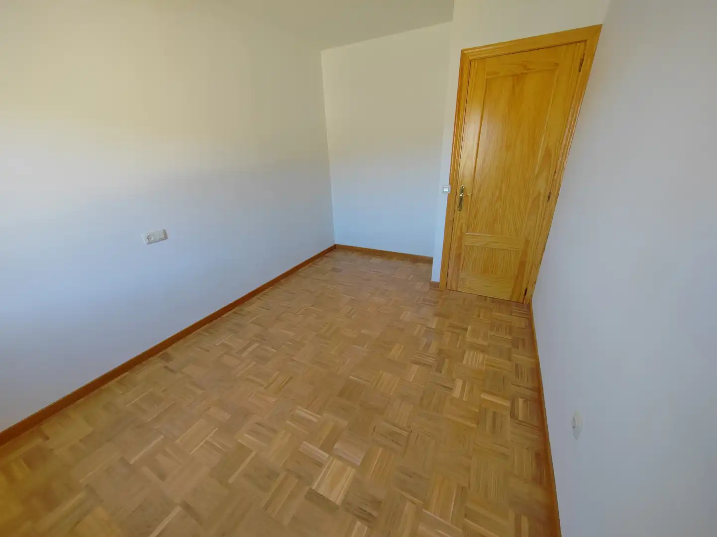 Habitación de Casa o chalet en venta en Isuerre con Parquet, Piscina y Piscina comunitaria