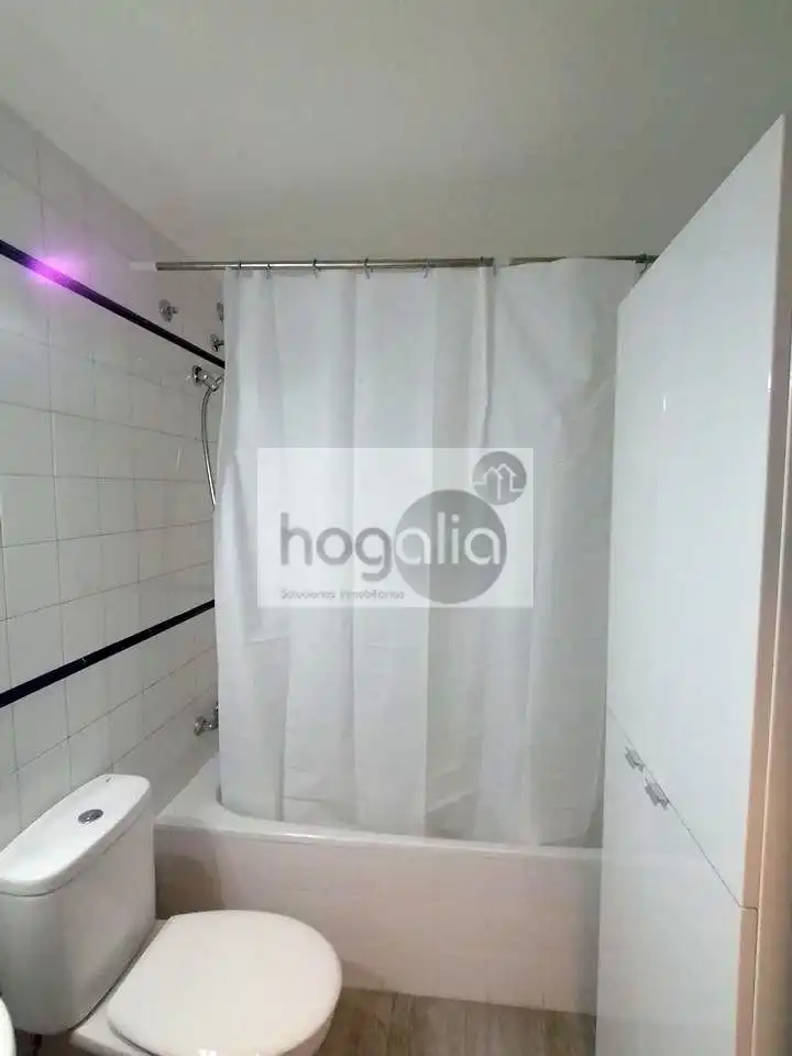 Badezimmer von Wohnung zur Miete in Sur