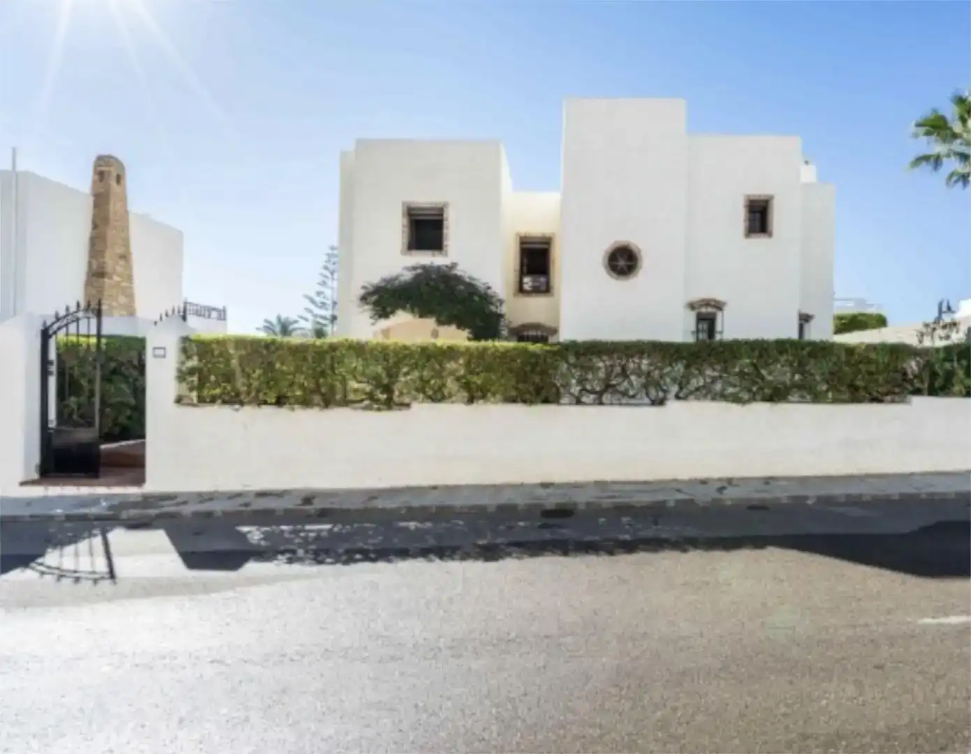 Vista exterior de Casa o xalet de lloguer en Carboneras amb Aire condicionat, Jardí privat i Parquet