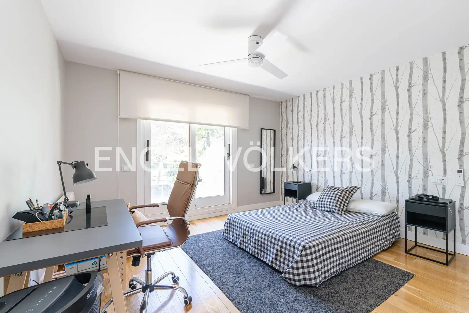 Habitación de Casa o chalet en venta en Boadilla del Monte con Aire acondicionado, Calefacción y Jardín privado